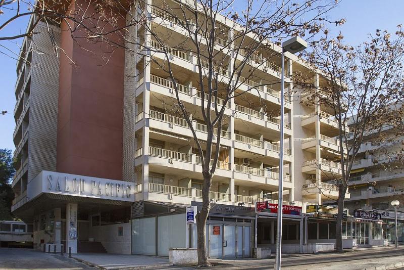 Апартаменти Vendrell Салоу Екстер'єр фото